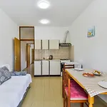 Adria Apartman *