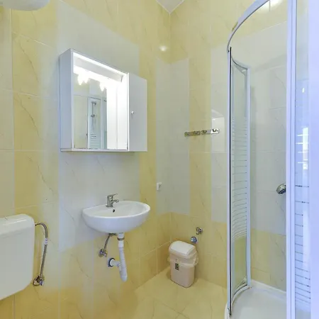 Διαμέρισμα Adria *