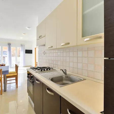 Adria Apartman