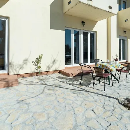 Adria Apartman *