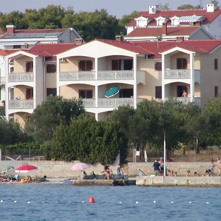 Adria Apartman *